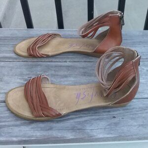 Blowfish Malibu Strappy Ankle Stap Sandals Tan Zipper Flats Open Toe Tan 11